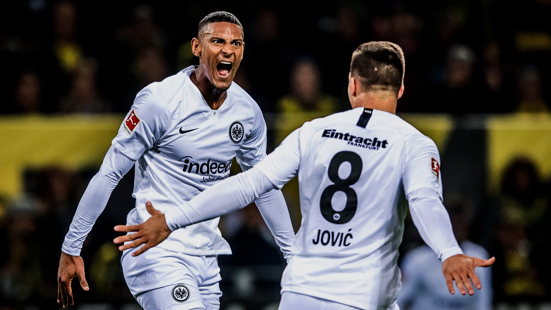 爱游戏-斯图加特训练开放日，清晨远射贴柱引欢呼，荷甲在即，赛季目标并未改变的简单介绍